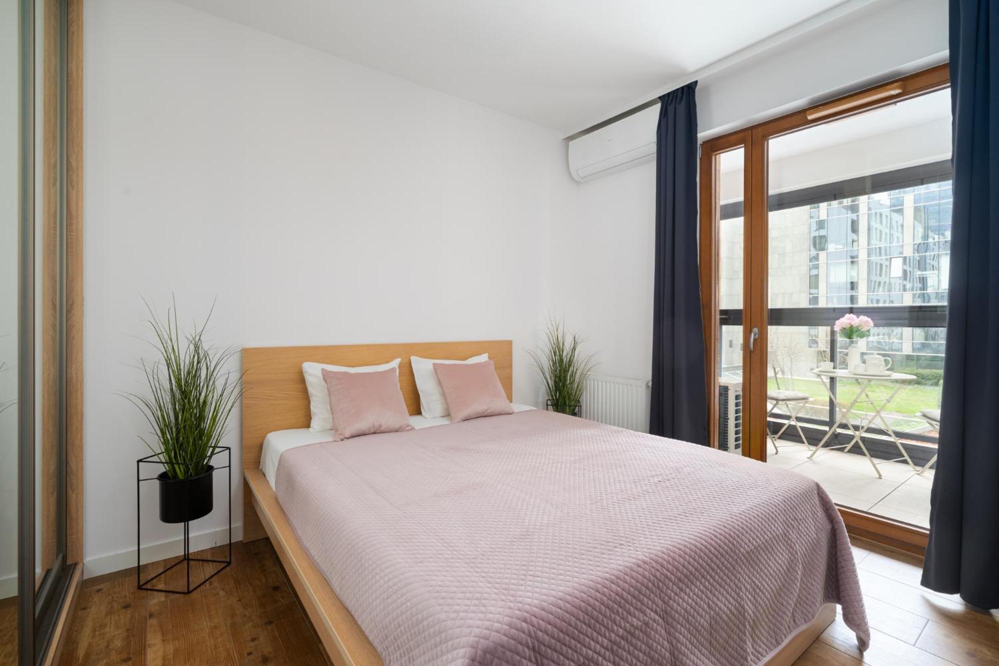 Golden Apartments Warsaw - Big Apartment In Luxury Building Near Metro Station-Grzybowska 85-5 Экстерьер фото